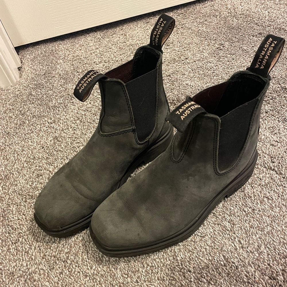 Blundstone Dress Chelsea Boots in Rustic Black
